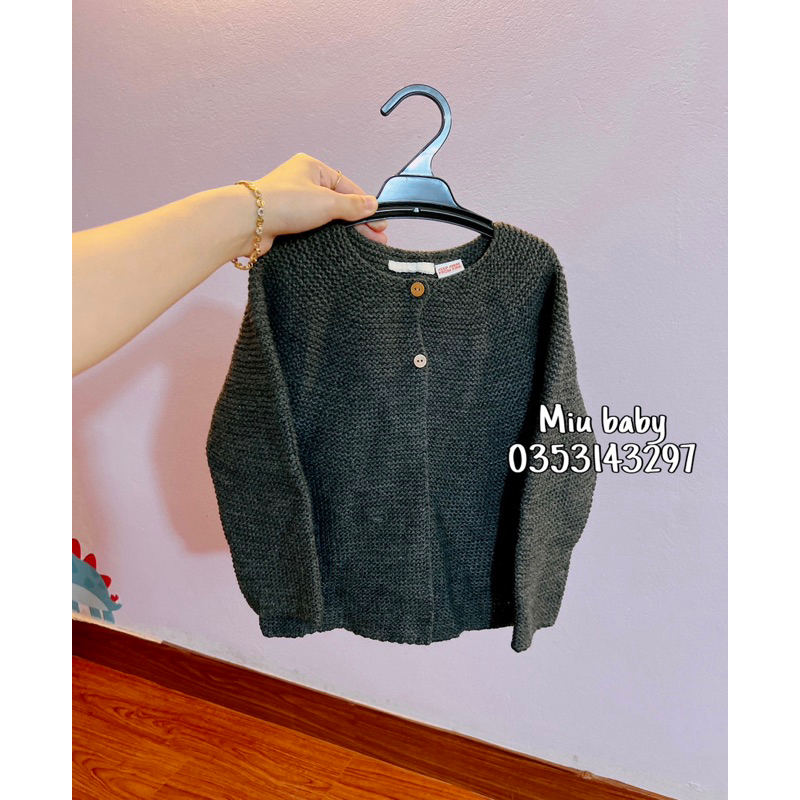 Cardigan len zả r bé gái 2 cúc màu ghi đen cực đẹp