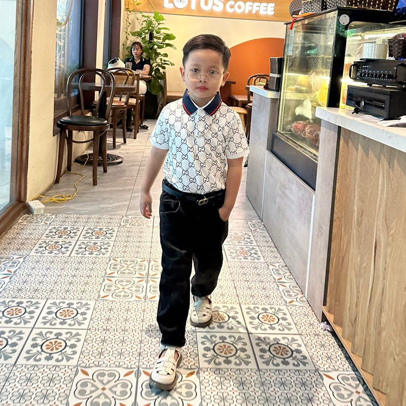 Áo polo hoạ tiết G.C chất poly cá sấu loại đẹp thoáng mát, thấm hút mồ hôi diện đi chơi cho bé size từ 10kg đến 40kg