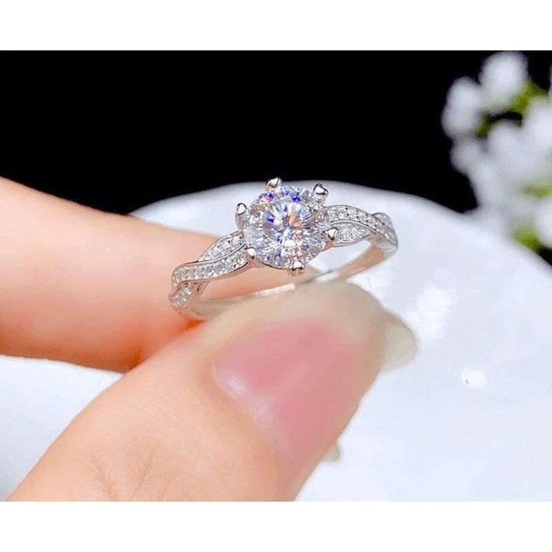 Nhẫn bạc 925 đính đá sang trọng