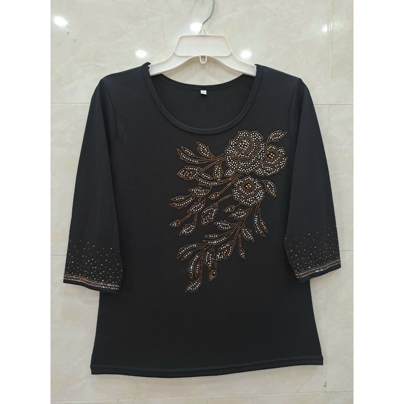 Áo thun nữ trung niên đính đá 50-70kg