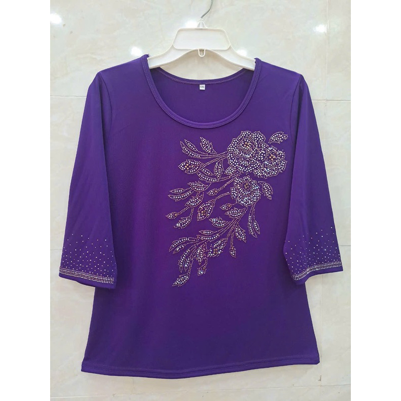 Áo thun nữ trung niên đính đá 50-70kg