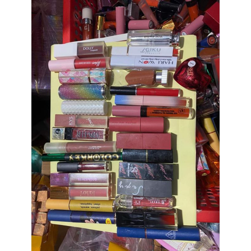 Combo 10 son lộn xộn 10 cây 10 màu khác nhau chất son kem lì mịn