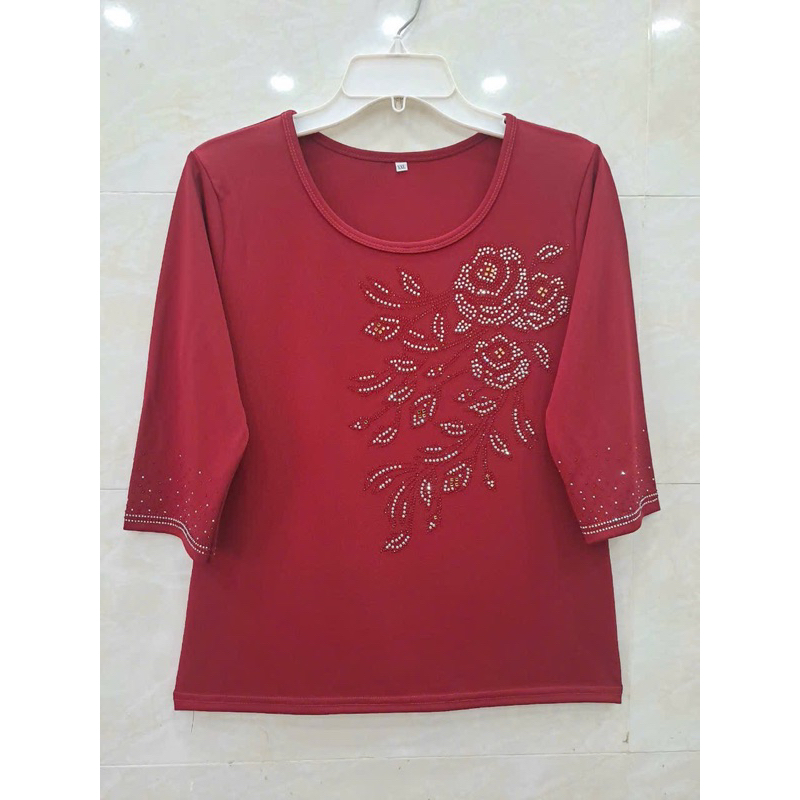 Áo thun nữ trung niên đính đá 50-70kg