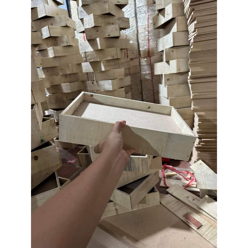 Khay gỗ bọc ren đựng quà tết KT 25x35cm