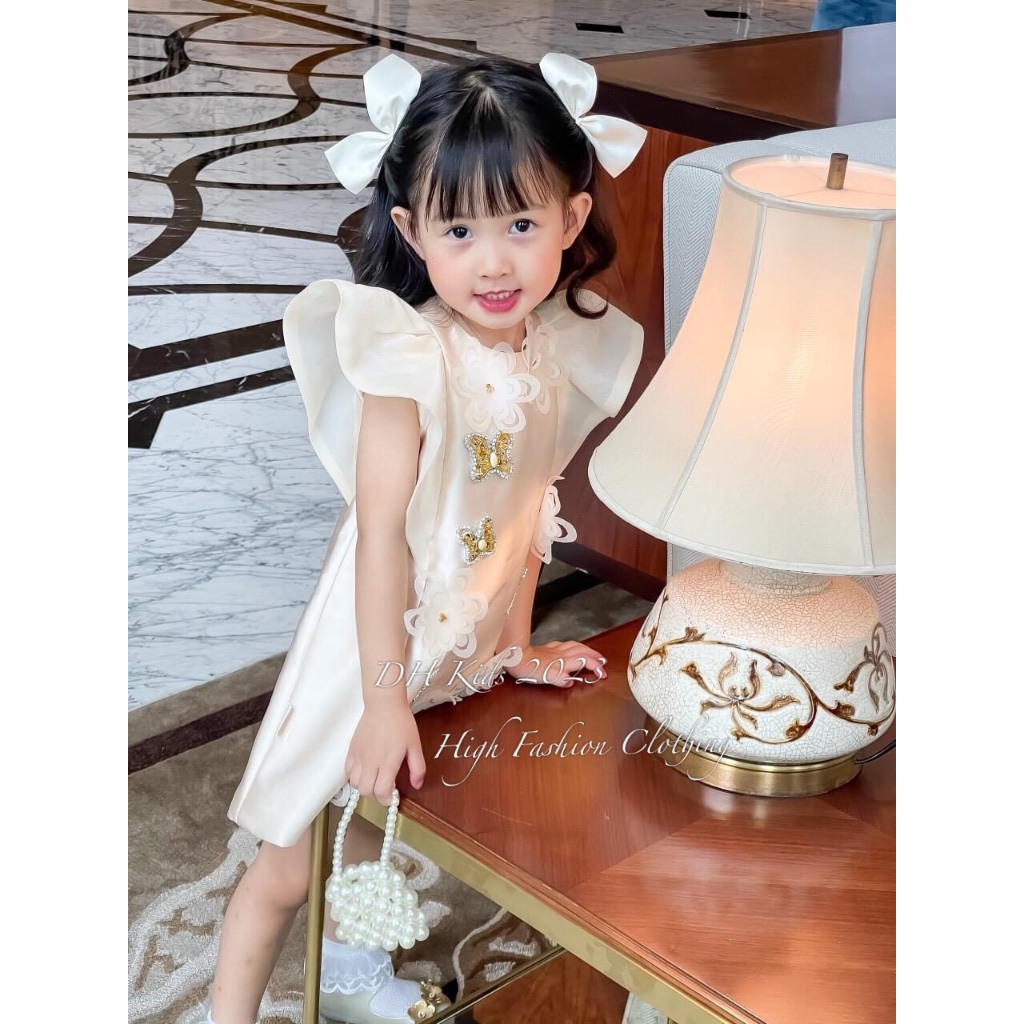 Sét váy xinh tay cánh tiên đính cánh bươm cho bé gái