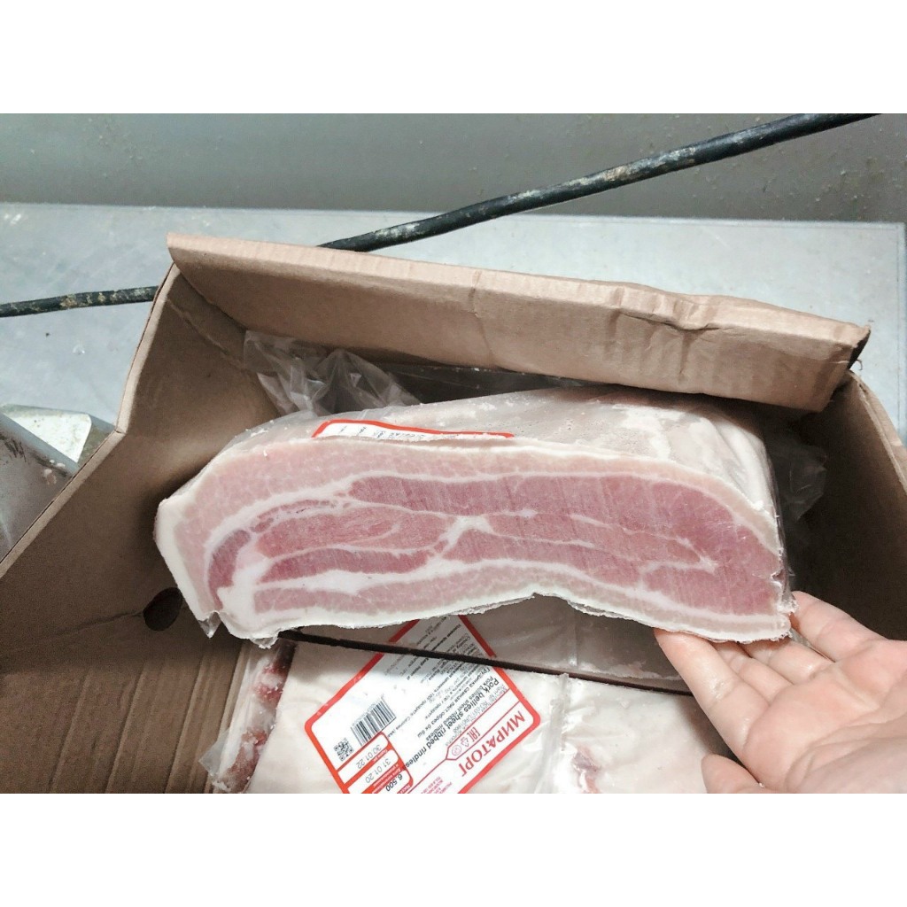 [GIAO LIỀN] Ba Rọi Heo Nga - Rút Sườn Không Da - Miratorg Belly Boneless, Skinless Pork - MASTER MEATS