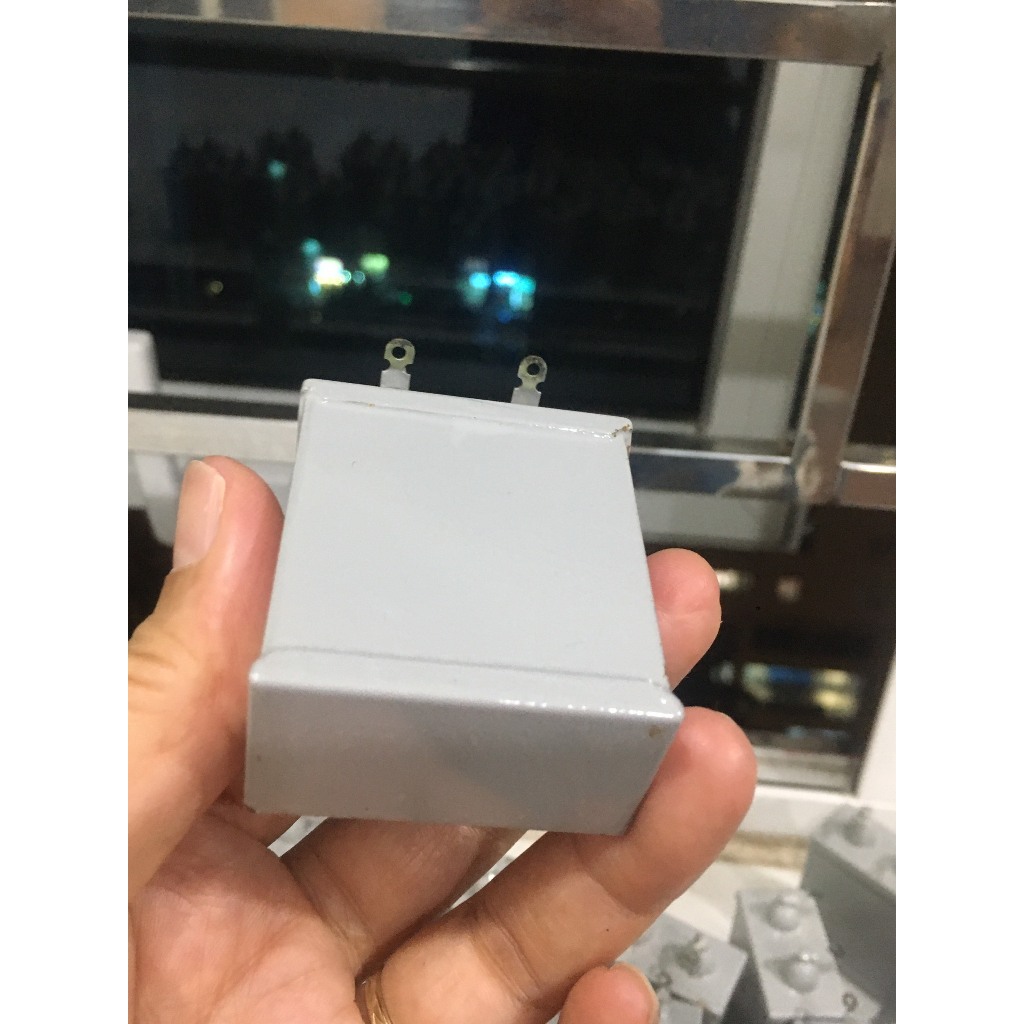 Tụ dầu 1uf 1000v - Hãng sản xuất Remix