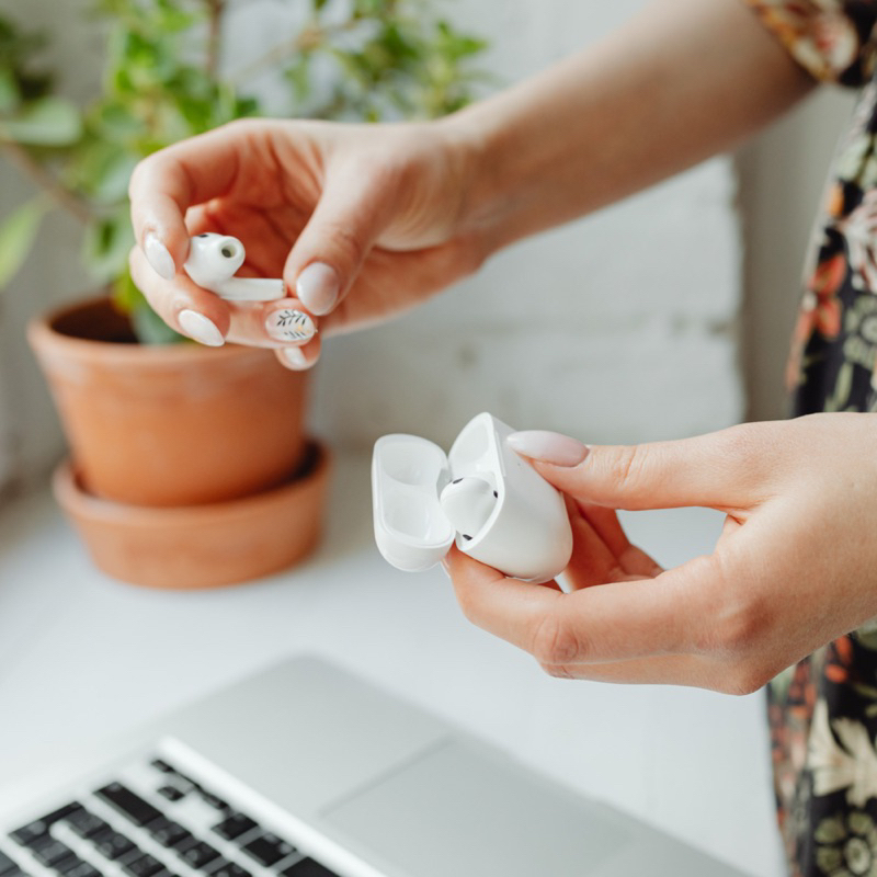 Tai Nghe Bluetooth AP Pro  - Có Mic Đàm Thoại - Full Tính Năng- Cảm Biến - Sạc Không Dây - Tekzy_official