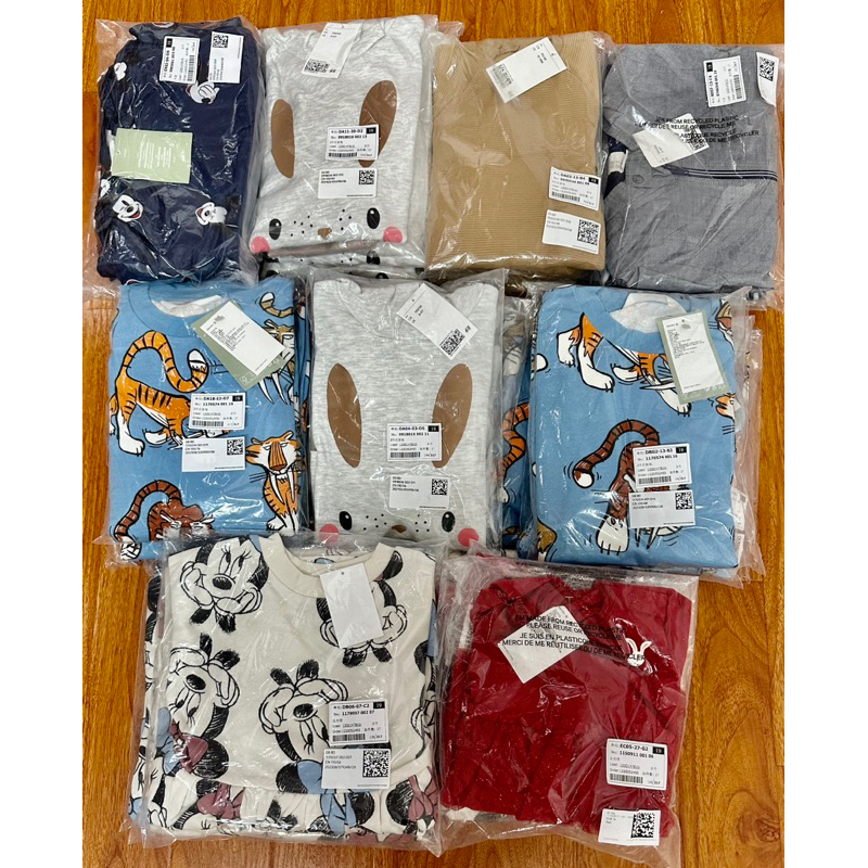 Áo khoác bé trai màu trơn kéo khoá rất đẹp săn sale China sz 3-4y