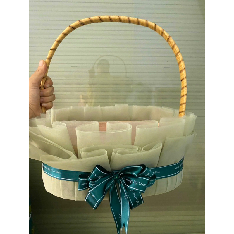 Cốt giỏ trái cây trang trí sẵn lưới và nơ