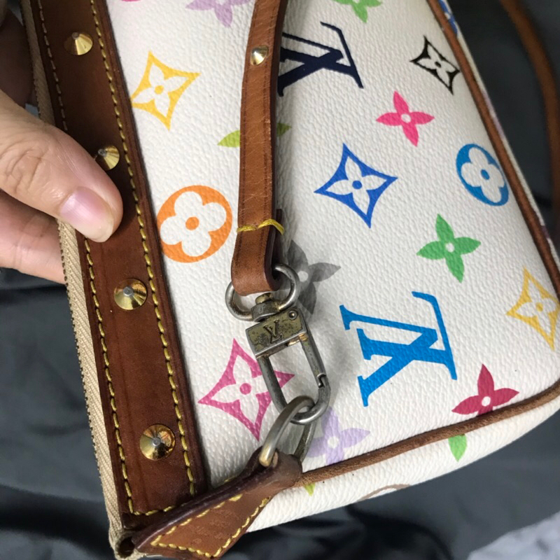 Túi lv đinh cổ dòng siêu hiếm s23 cm