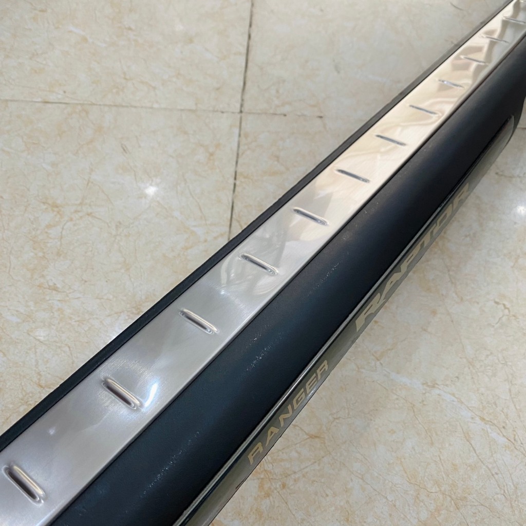 Ốp viền thùng xe bán tải Ford Ranger , Navara, Hilux ...