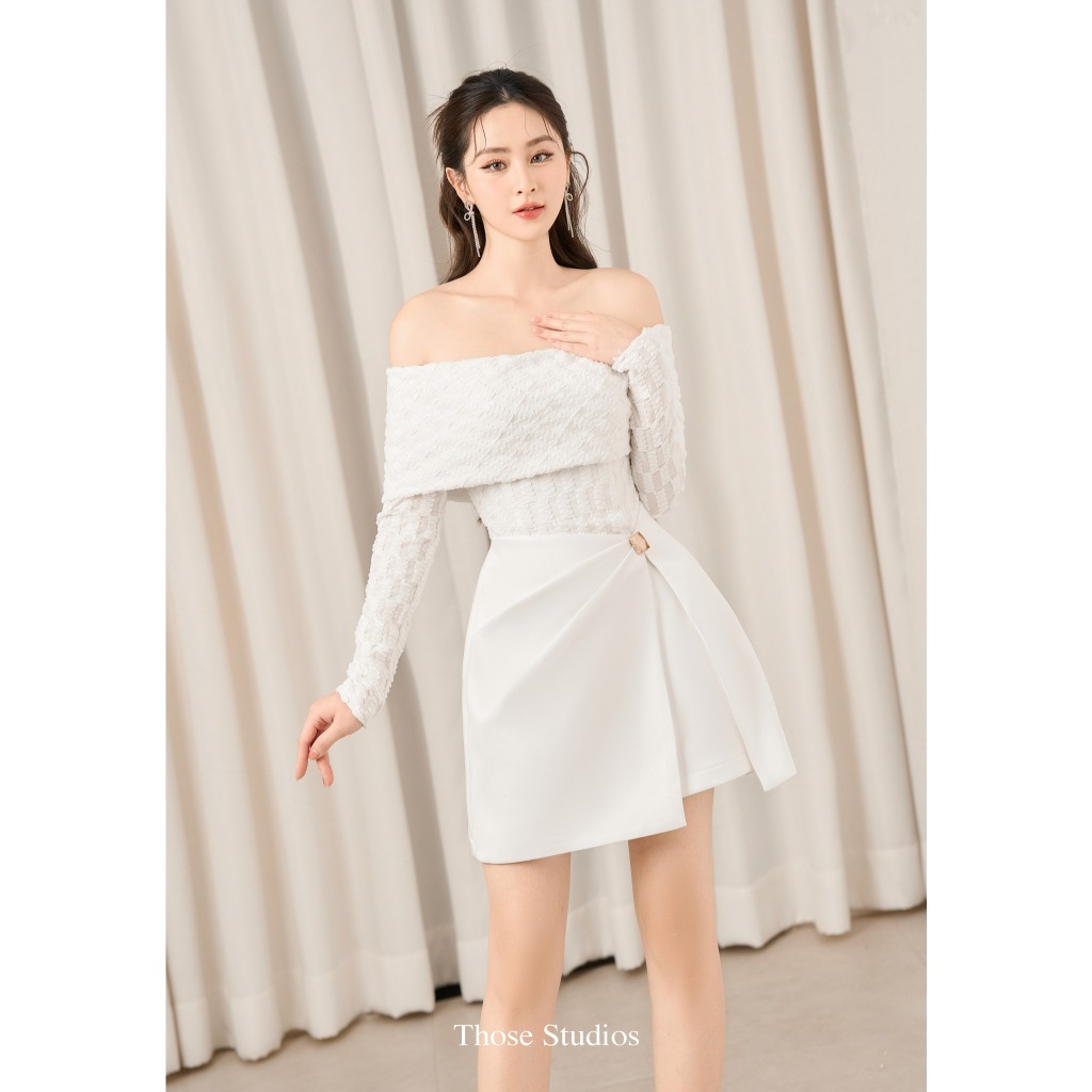 Đầm trắng trễ vai tay dài Those Studio nữ tính, thanh lịch Lace Dress
