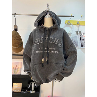 Áo hood loang đáp chữ thêu