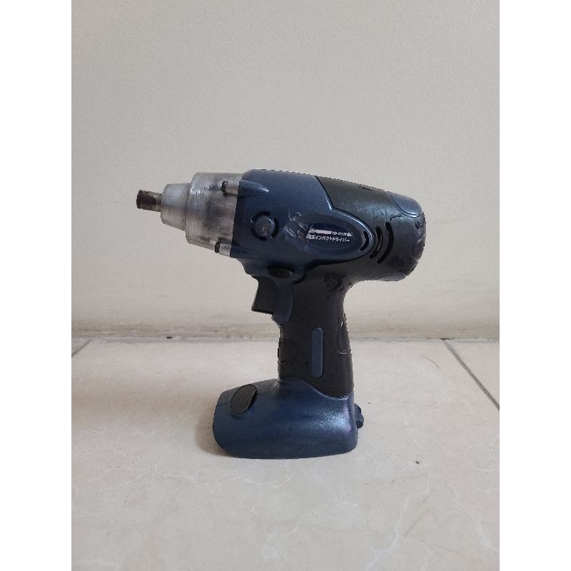 Máy khoan pin và bắt vít nội địa Nhật