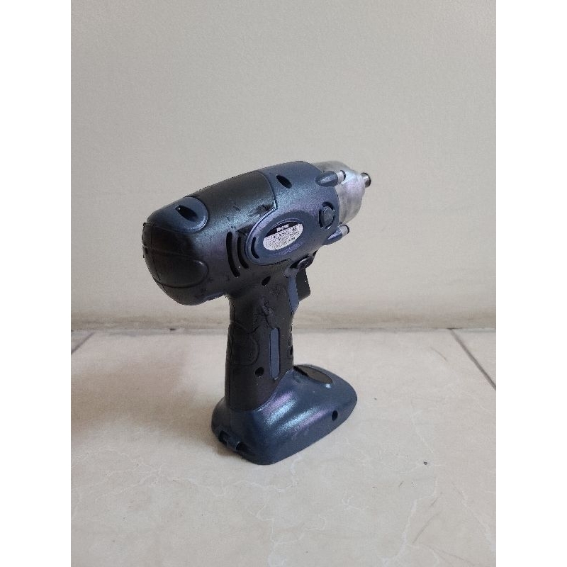 Máy khoan pin và bắt vít nội địa Nhật