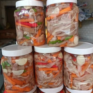 Tai heo ngâm rau tiến vua chua ngọt hủ 1kg 109