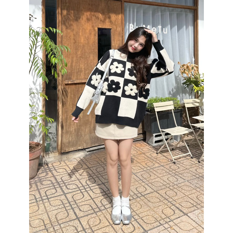 Áo len - 8491 - thêu nhiều hoa - caro