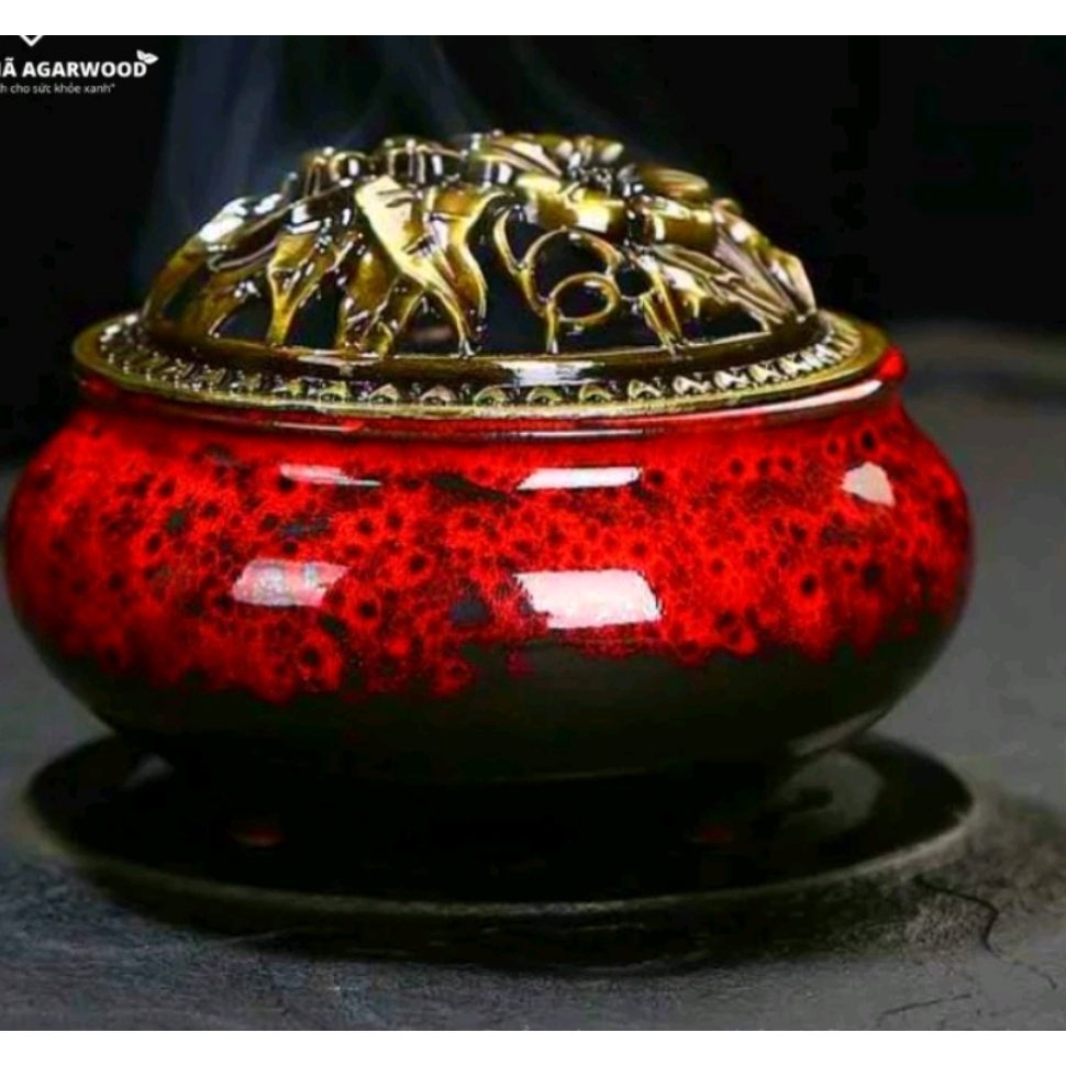 Lư Sứ Xông Nụ Trầm