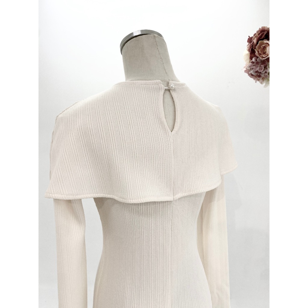 Áo Len Kem Layer Phủ Vai 3 Khuy Đá Thời Trang Thiết Kế Nữ CurvyQ