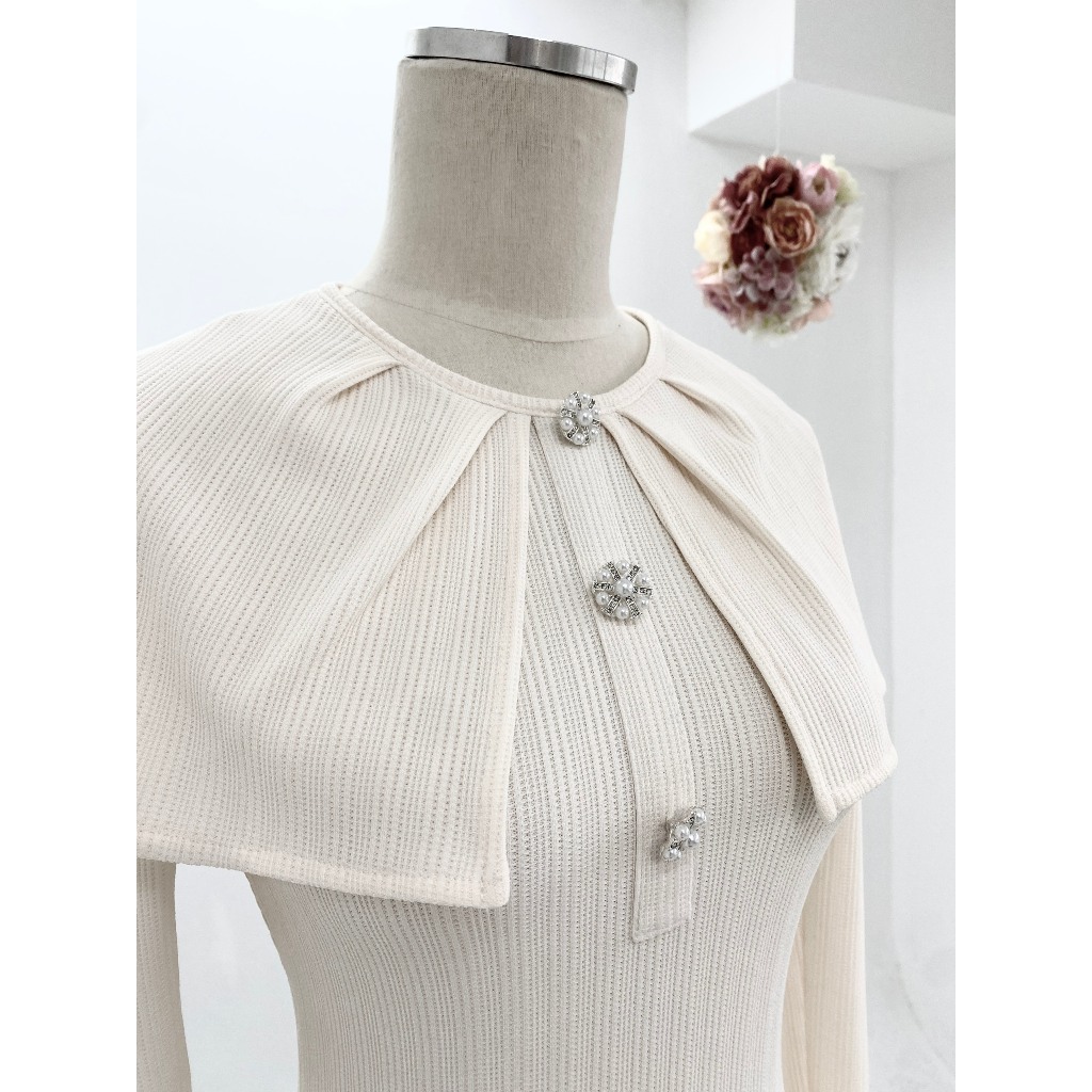 Áo Len Kem Layer Phủ Vai 3 Khuy Đá Thời Trang Thiết Kế Nữ CurvyQ