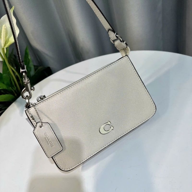 Pouch Bag With Signature Canvas Detail✨kẹp nách sang chảnh