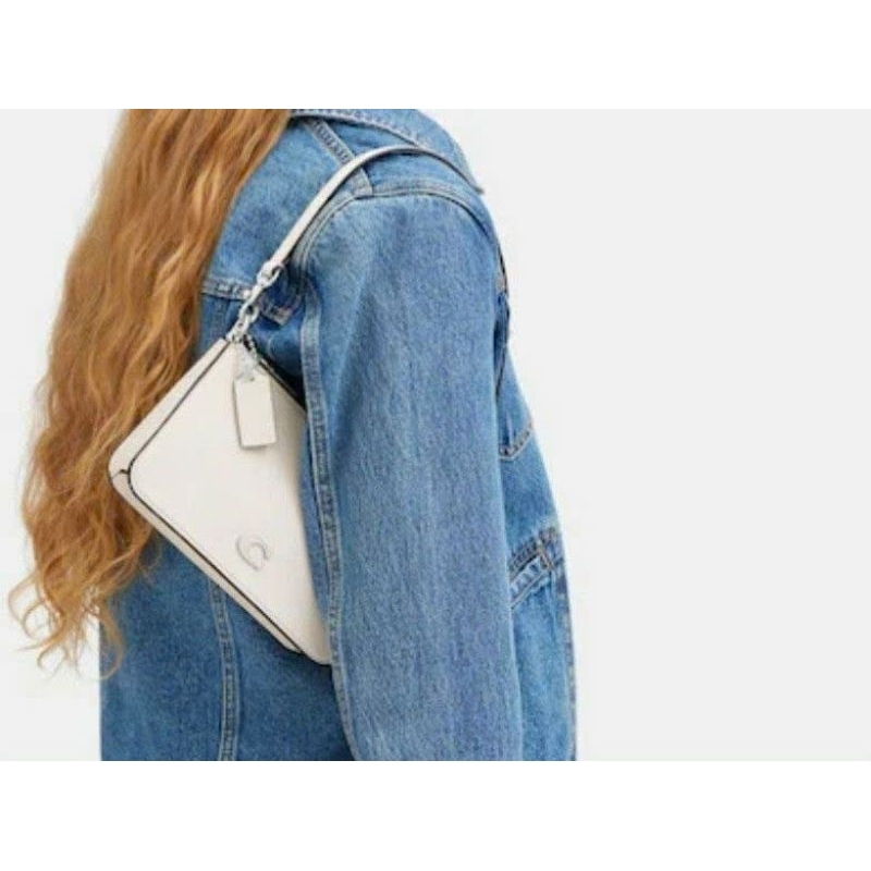 Pouch Bag With Signature Canvas Detail✨kẹp nách sang chảnh