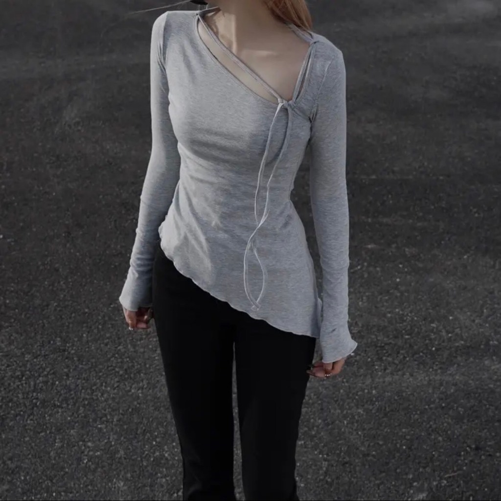 Áo Thun Xẻ Vạt Xéo LALISA Áo Dáng Ôm Body Chất Thun Sexy Kiểu Màu Đen Xám Phong Cách Năng Động Hàn Quốc AO002