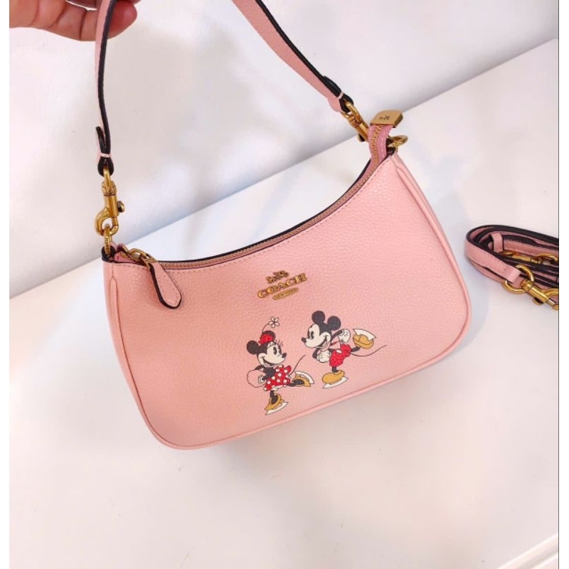 Túi Disney X Coach Teri Shoulder Bag With Mickey Mouse