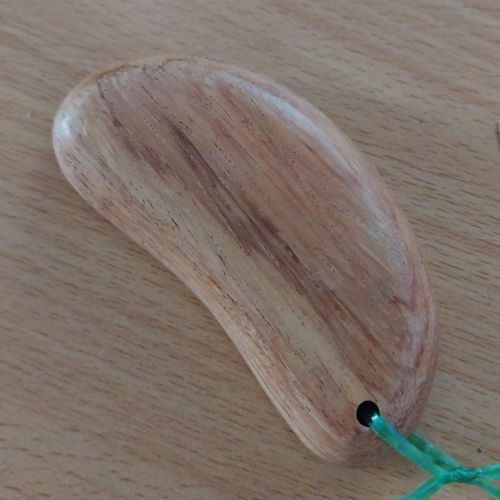 Xin keo gỗ gieo quẻ bàn thờ