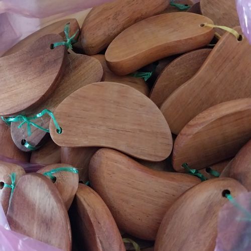 Xin keo gỗ gieo quẻ bàn thờ