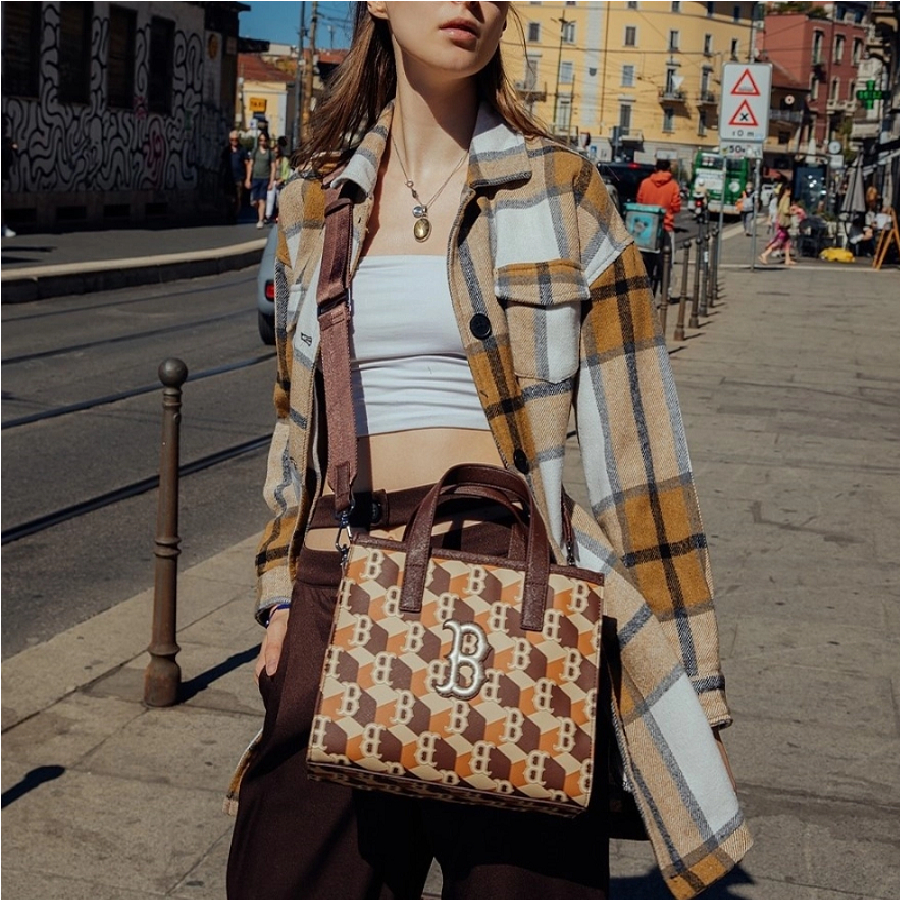 Túi MLB Cube Monogram Small Tote Bag 3AORS022N