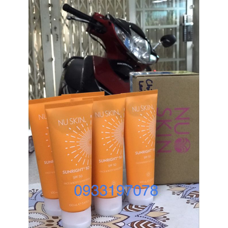 Kem Chống Nắng của Nuskin( tem tiếng Việt nẫu mới)hạn 11/2024