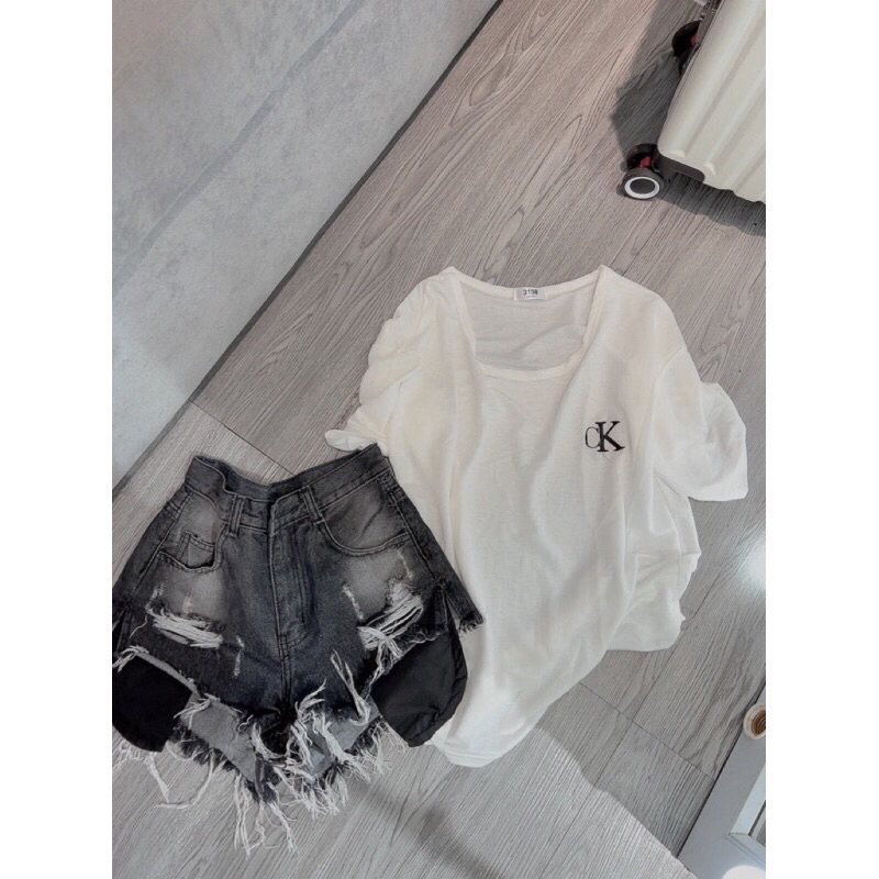 Áo thun Giấy Thêu Fom Rộng Lai bầu 🥰