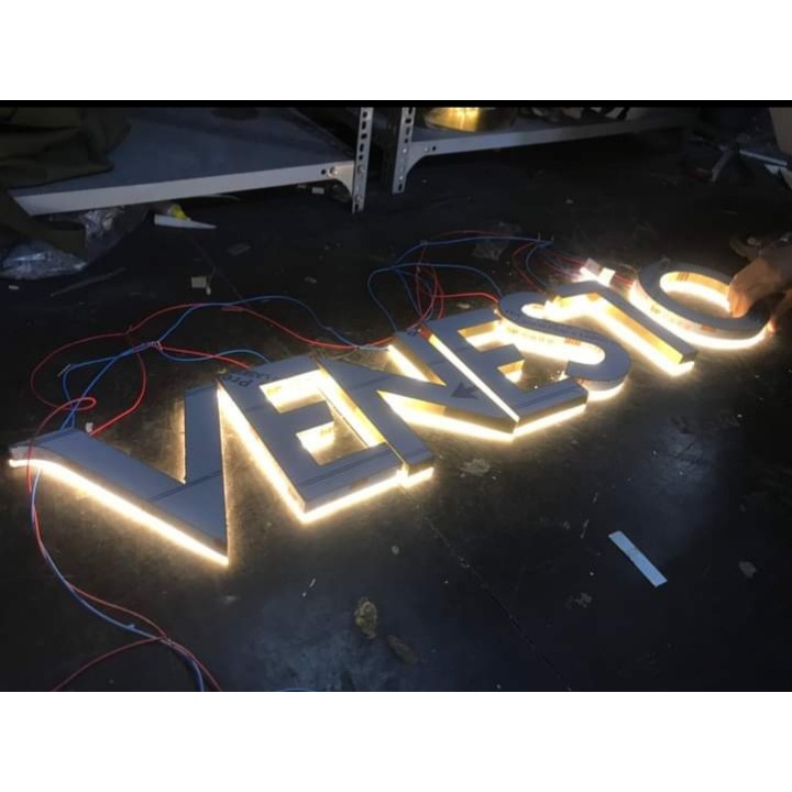 Chữ decor gắn biển có đèn