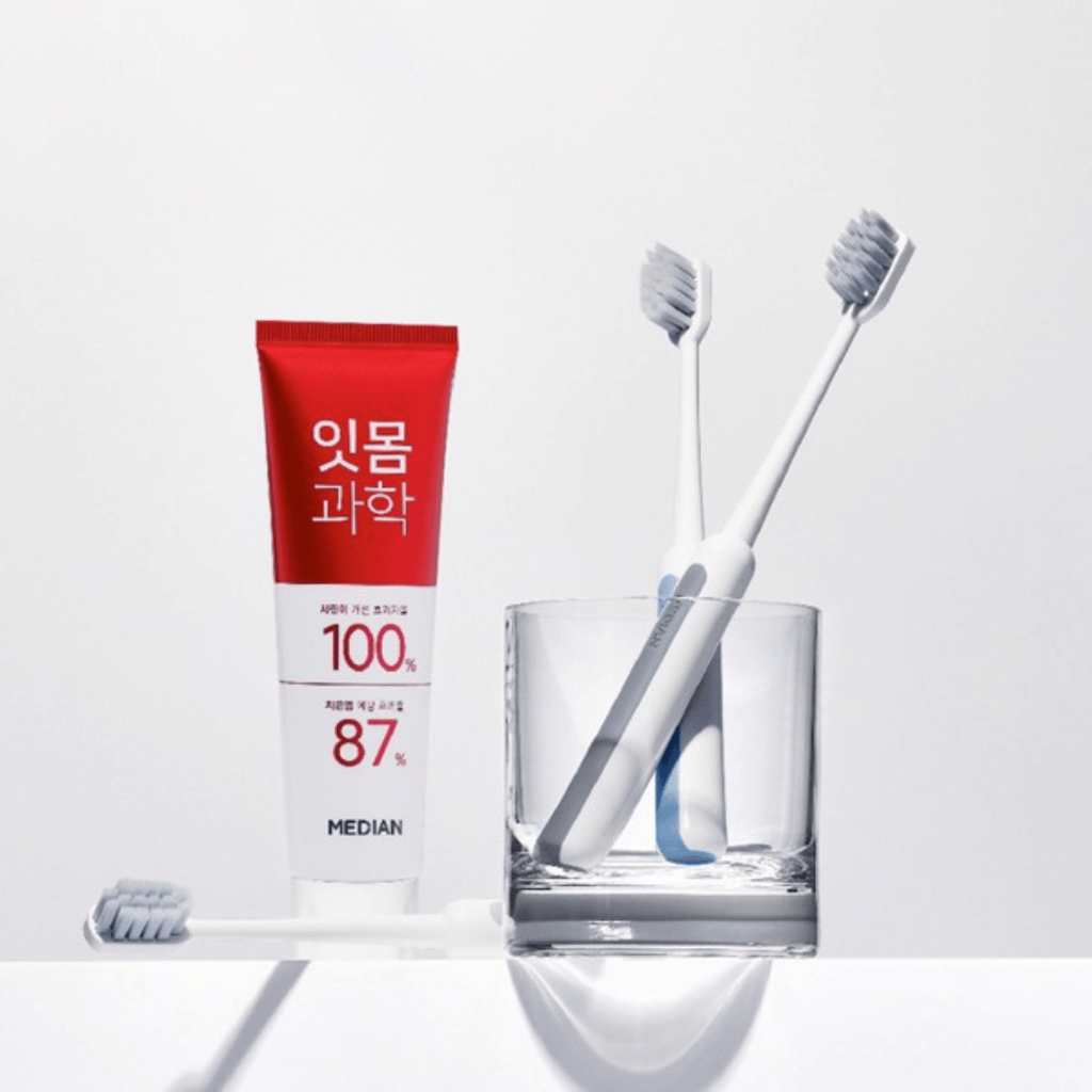 Kem Đánh Trắng Răng Median Dental IQ New 93% Toothpaste - 120g