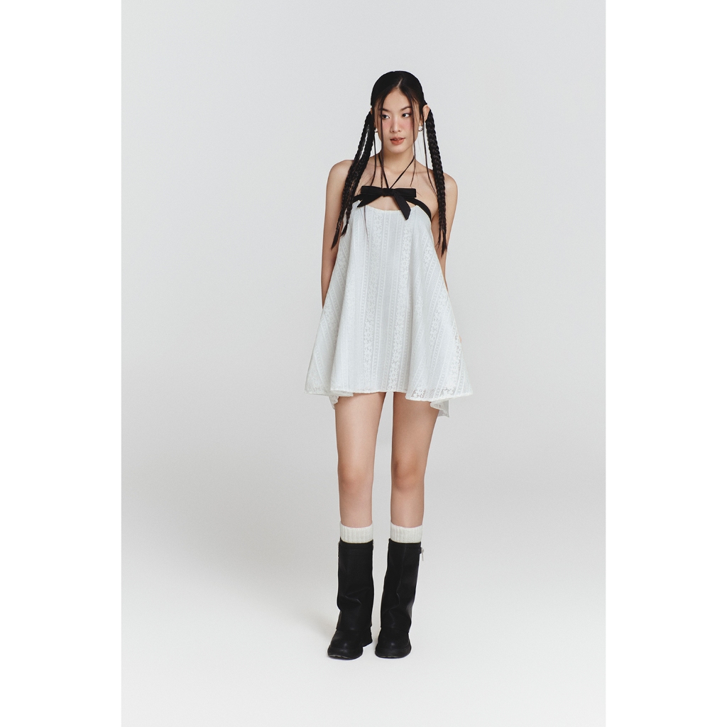 Đầm xoè SheByShj kiểu yếm cut out phối nơ màu trắng - Elira Dress