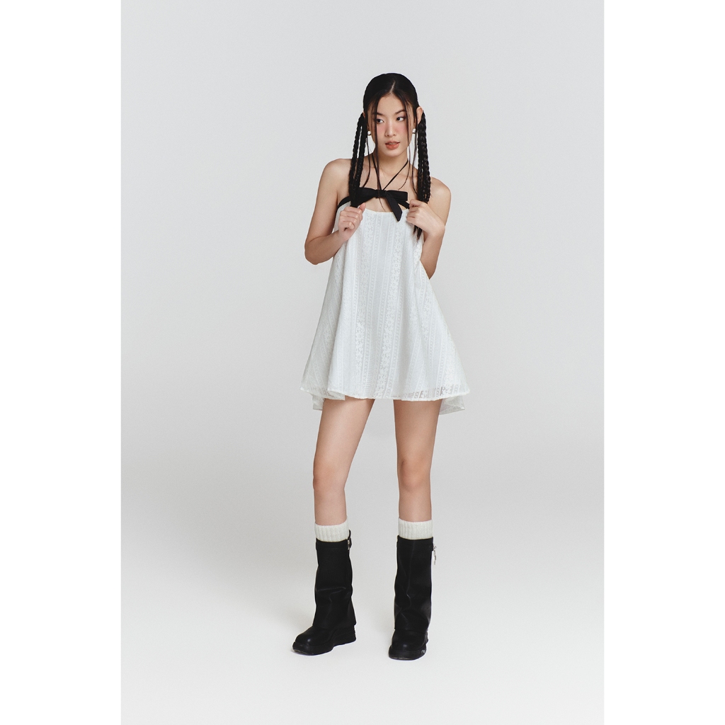 Đầm xoè SheByShj kiểu yếm cut out phối nơ màu trắng - Elira Dress