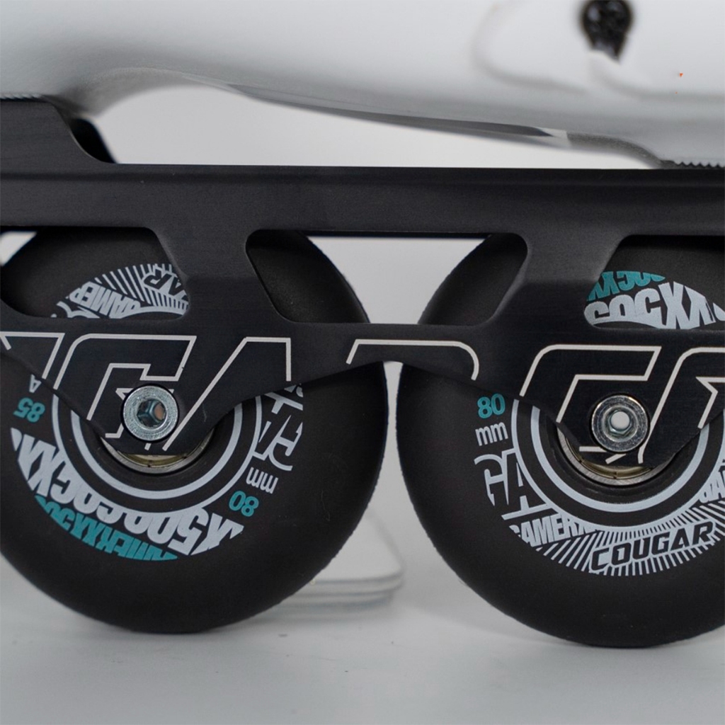 Giày patin người lớn  COUGAR 509C 2 màu đen/ trắng