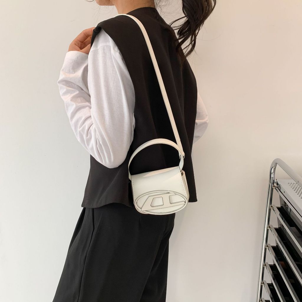 Túi xách nữ, túi đeo chéo thời trang công sở Hàn Quốc đeo chéo hot trend _ TÚI MINI MÁC CHỮ DDD SIZE 13