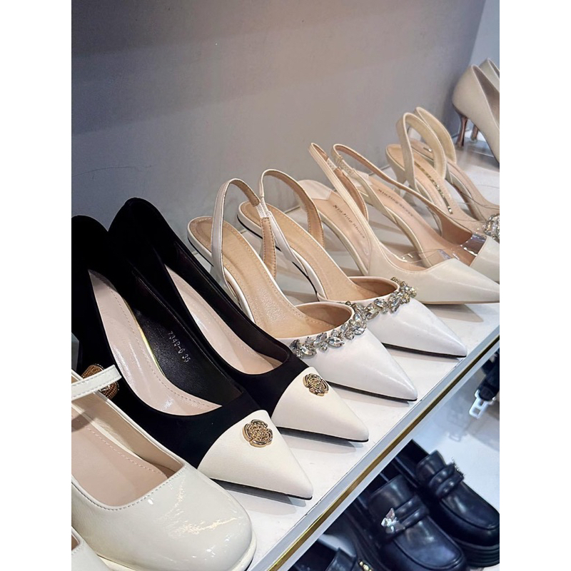 Giày cao gót đen mũi trắng 7349-6