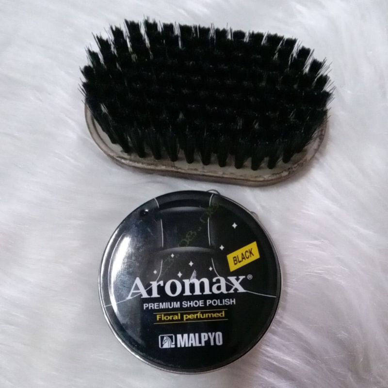 Xi đánh giày Aromax Hàn Quốc (xi + bàn chải giày)