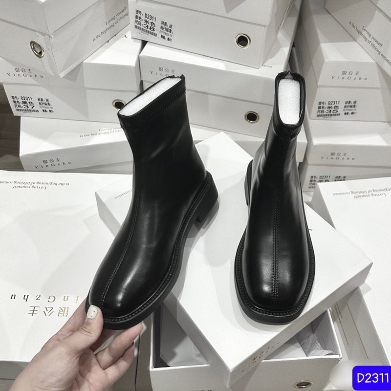 D2311 boot gót thấp 2023