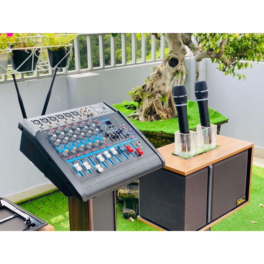 MỚI -Dàn Karaoke Cao Cấp Gia Đình -  Đi Kèm 2 Micro Không Dây Đa Năng