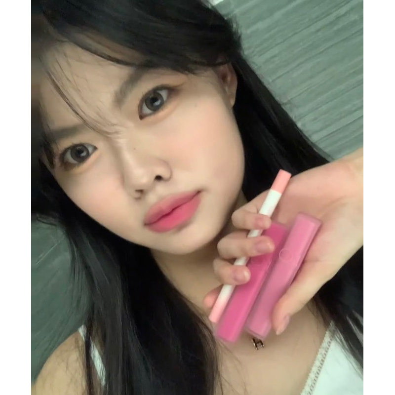 Chì Kẻ Viền Môi Nhung Lì Thiết Kế 2 Đầu Romand Lip Mate Pencil