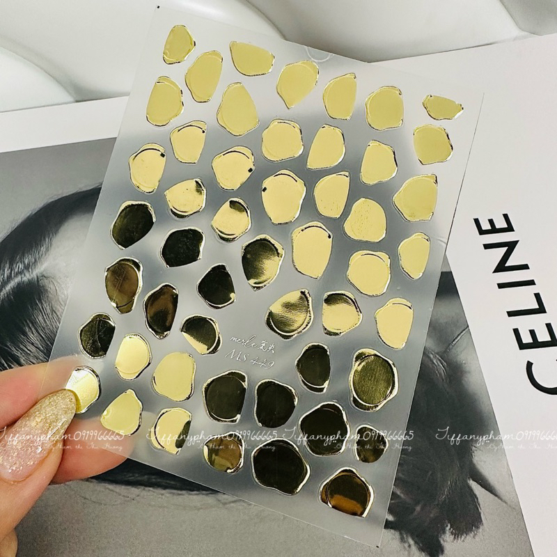 Hình dán móng lụa 5D