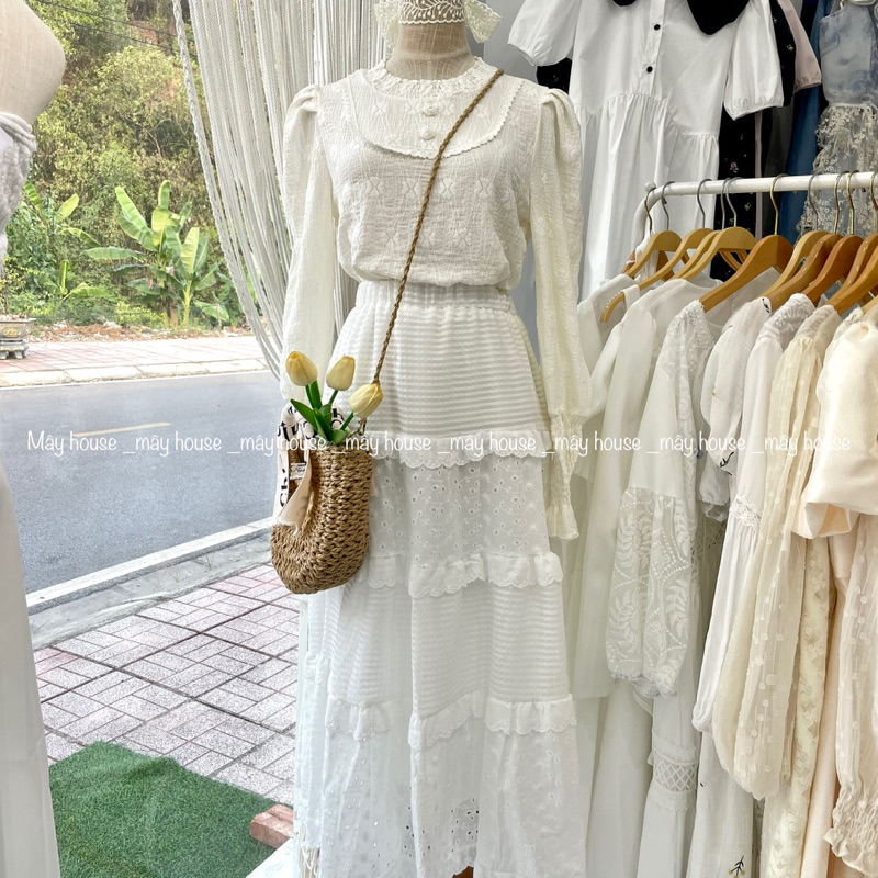 Áo len kiểu tay bồng chun thêu hoa cổ áo đính hoa nổi HÀNG SẴN