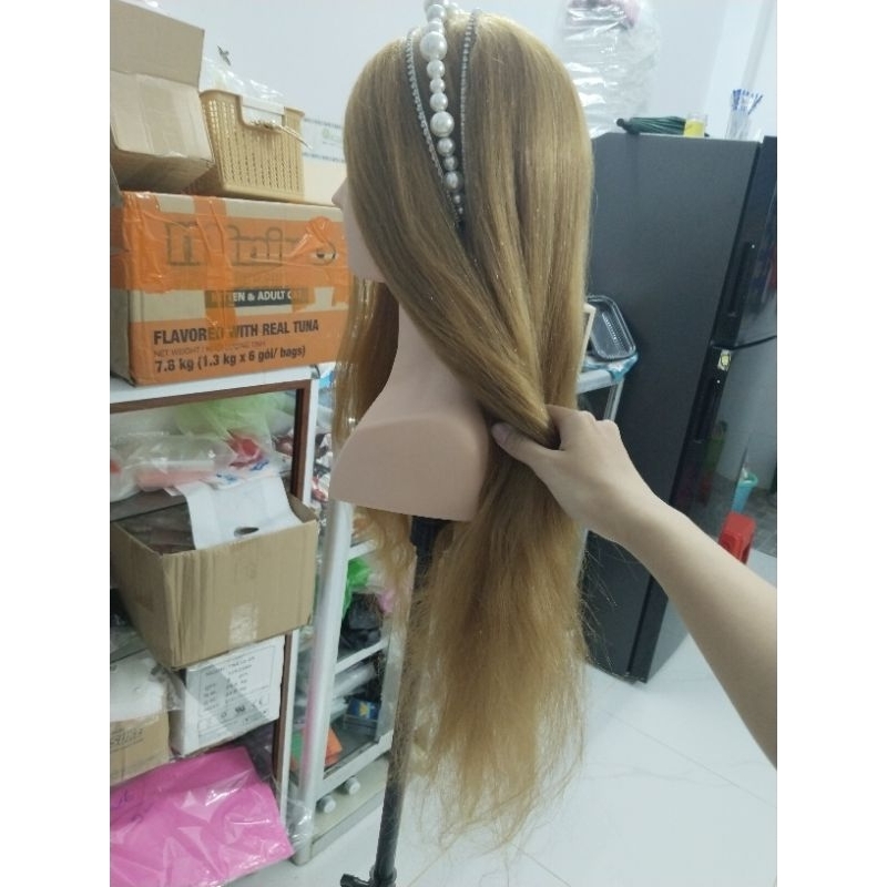 ĐẦU MA NƠ CANH CÓ VAI HỌC TÓC