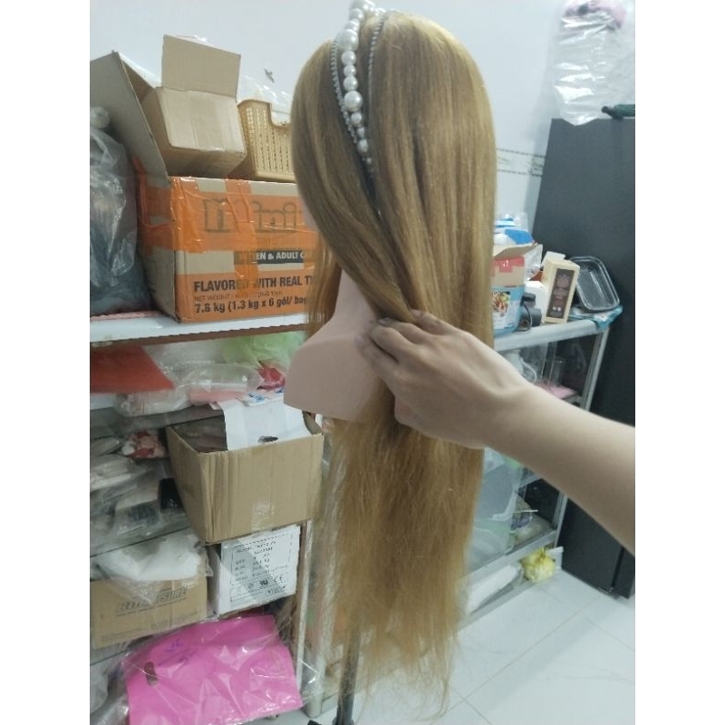 ĐẦU MA NƠ CANH CÓ VAI HỌC TÓC