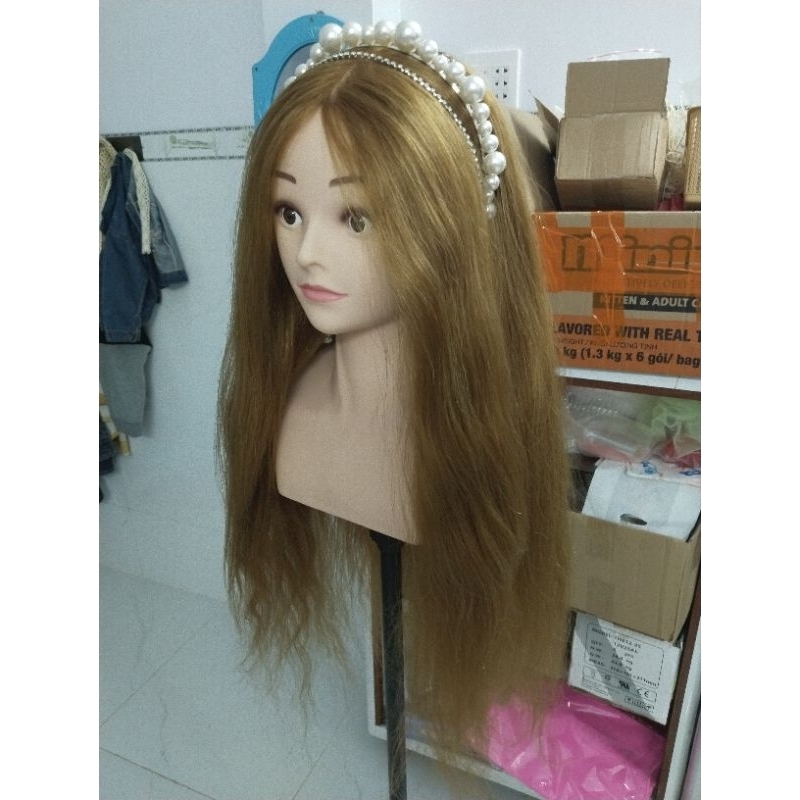 ĐẦU MA NƠ CANH CÓ VAI HỌC TÓC